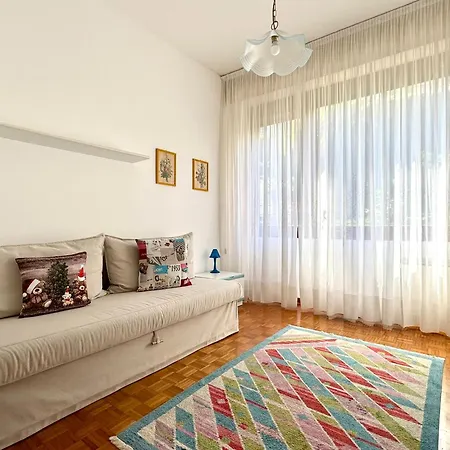 Hostdomus - Deho' Free Garage Apartment *